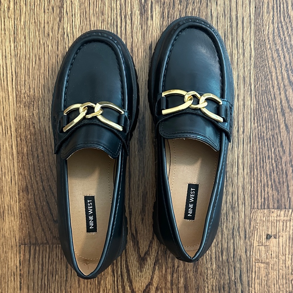 NWOT NINE WEST chunky loafer